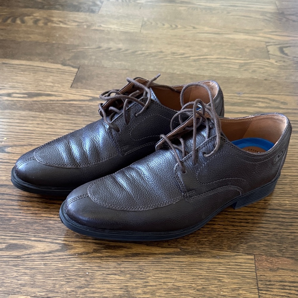 Clarks Dark Brown Leather Oxfords